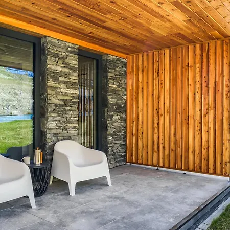 Lägenhetshotell Tatrytop Sloneczna Jacuzzi & Sauna 3*